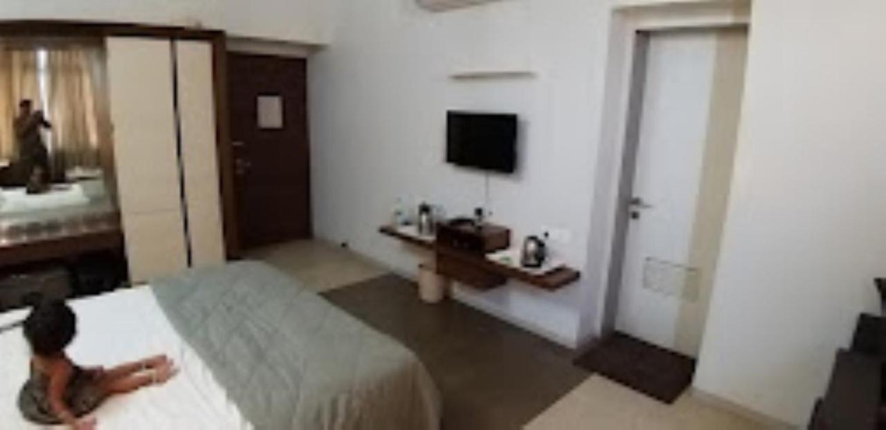 Hotel Maratha Residency,รัตนากีรี ภายนอก รูปภาพ
