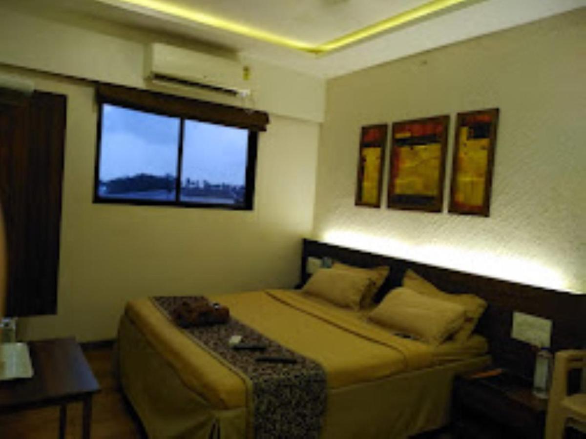 Hotel Maratha Residency,รัตนากีรี ภายนอก รูปภาพ