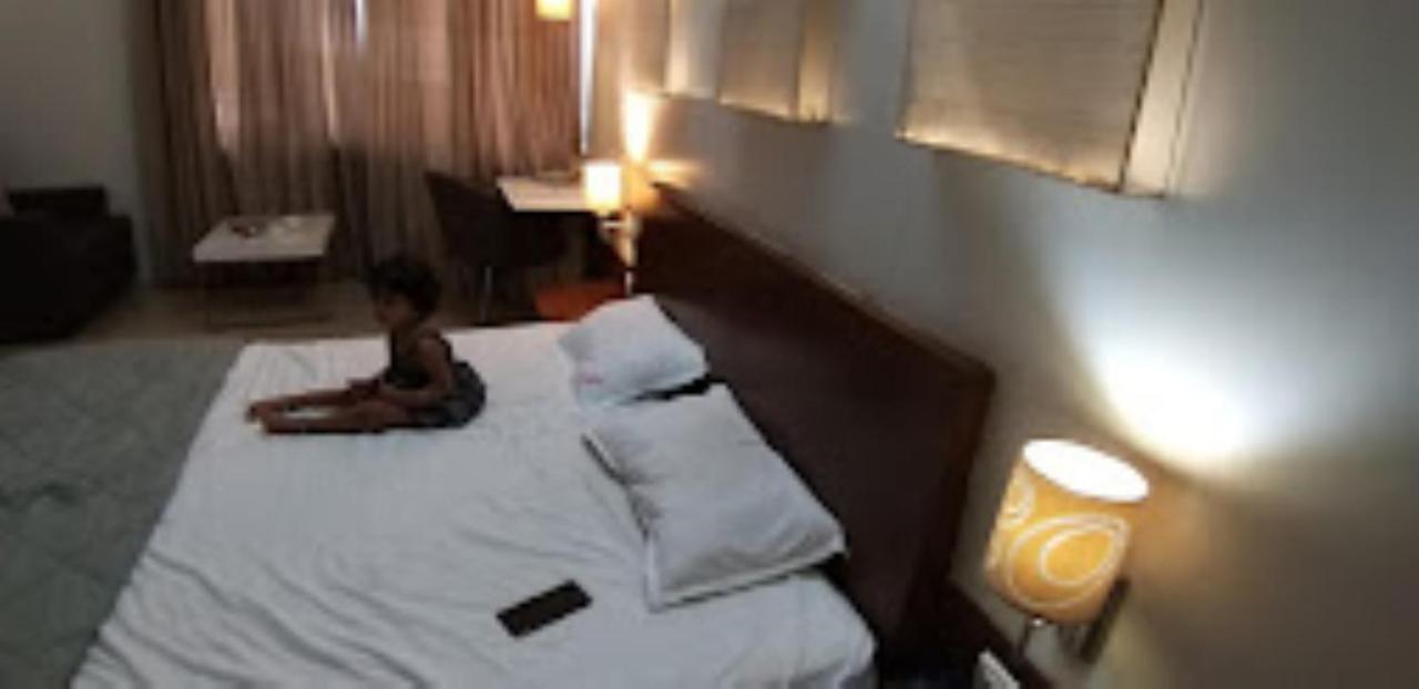 Hotel Maratha Residency,รัตนากีรี ภายนอก รูปภาพ