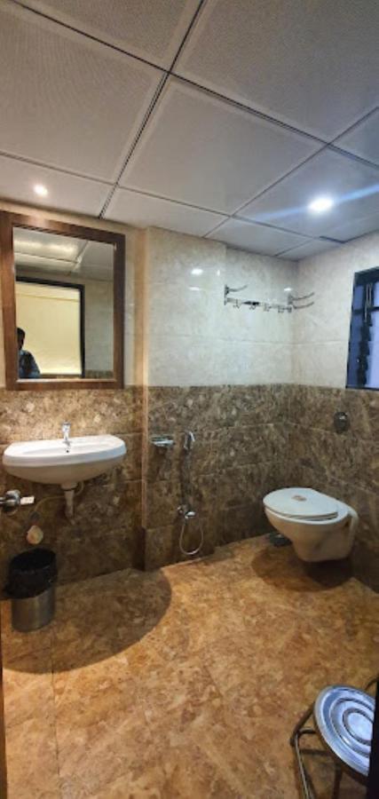 Hotel Maratha Residency,รัตนากีรี ภายนอก รูปภาพ